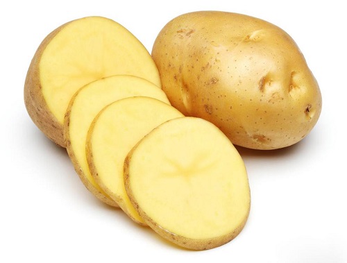 Cách trị nám da bằng khoai tây sống.